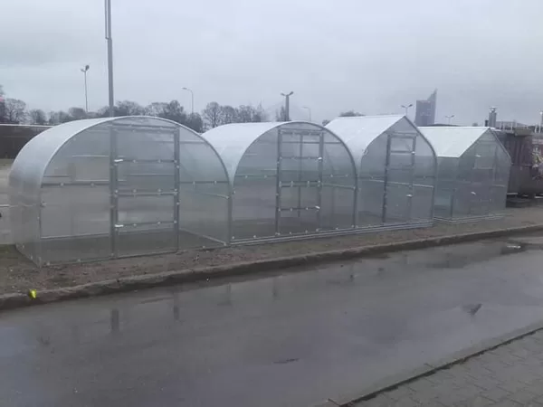 SILTUMNĪCAS UN AKSESUĀRI